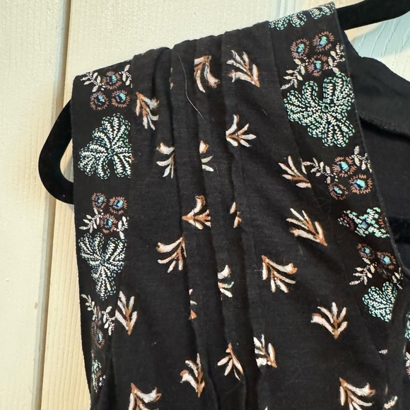 Sleeveless top - Picture 3 of 6